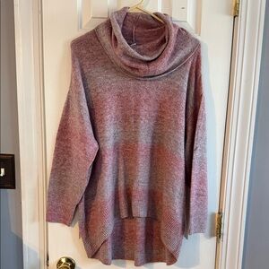 NWT American Eagle Oversized Cozy Pink and Gray Women's Sweater Size Small